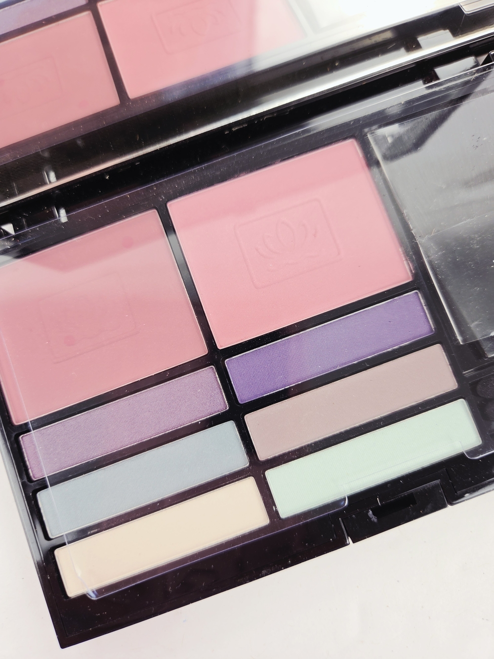 Herbalife Dermajetics Clean Makeup Eyeshadow Palette